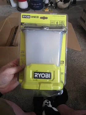 Pcl662b Ryobi One 18v Cordless Led Area Light With Usb Port Tool Only .new