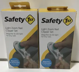 Ih467 Safety 1st Light Zoom Nail Clipper Set Magnifier And Led Light.....lot Of 2