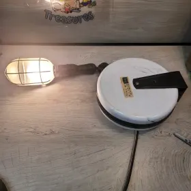 5923 Sears Vintage Cordomatic Lamp Light 30ft Extension Cord Retractable Working