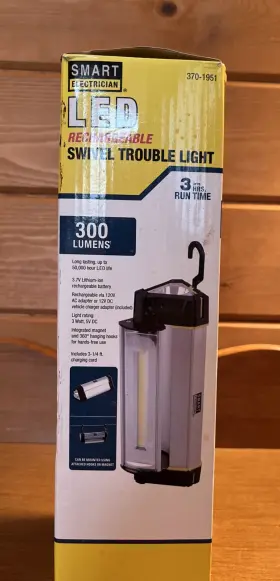 370-1951 Smart Electrician Led Swivel Trouble Light Work Lights