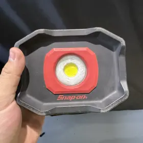 Snap-on Ecjfd108 Snap-on 1100 Lumens Rechargeable Battery Mini Light Magnetic Red/black