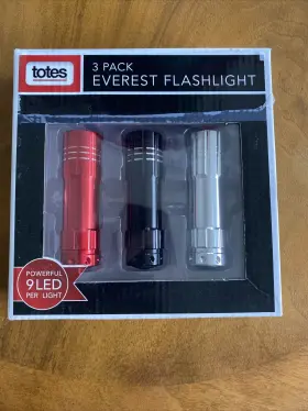 Totes 812260026207 3 Pack Everest Flashlight. Powerfull 9 Led Per Light Msrp 20