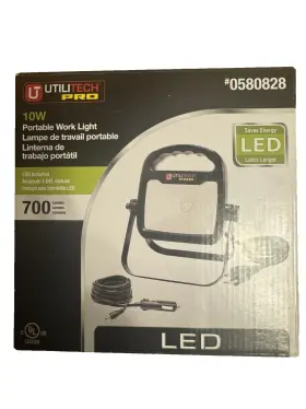 0580828 Utilitech Pro Portable Work Light Led 10w 700 Lumens #0580828 New