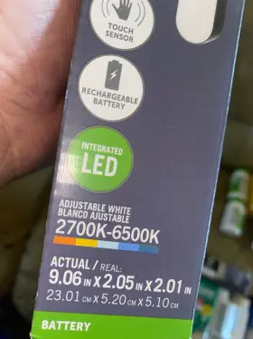 Utilitech 822985547208 9 Inch Magnetic Rechargeable Led Bar Light. 150 Lumens .2700k-6500k
