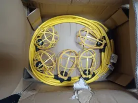 08-00190 Voltec 100 Ft. Light String 12/3 10-socket With Plastic Shades New In Box