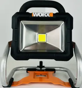 Wx026l Worx 20v Cordless Led Work Light Battery And Charger Tested
