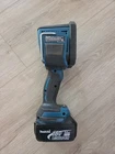 Makita DML812 18V Lxt Lithium-ion Cordless Led Flashlight Spotlight With Battery Used. Price: $104.99.