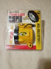 Electro-tek Magnetic Mount Power Light 12 Volt Retractable Cord 10716 New A5. Price: $13.95.